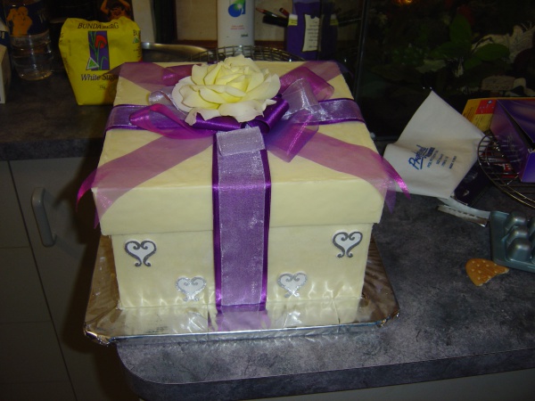 White Chocolate Gift Box Cake