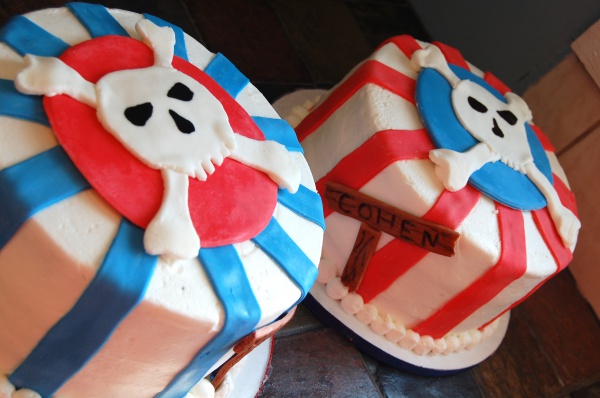 Aaargh!  Pirate cakes